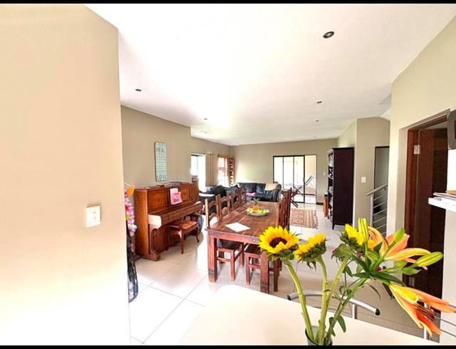 3 BEDROOM HOUSE FOR SALE IN MIDSTREAM RIDGE